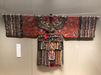 Scenes from the textile portion of the "Tsinghua Treasures: Exhibition of Tsinghua University Art Museum Collection." December 8, 2017. Photograph by Jason Jackson.